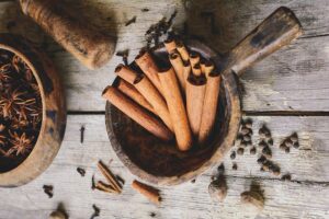 Canela: O Tempero que Aquece o Corpo e Transforma a Saúde